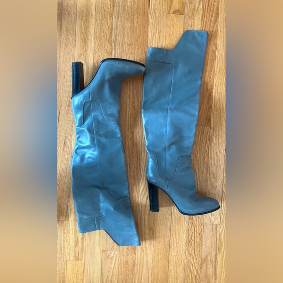Gray Knee-High Leather Boots Vince 8.5 US/
68.5 EU High Heels Zipper - Picture 5 of 9